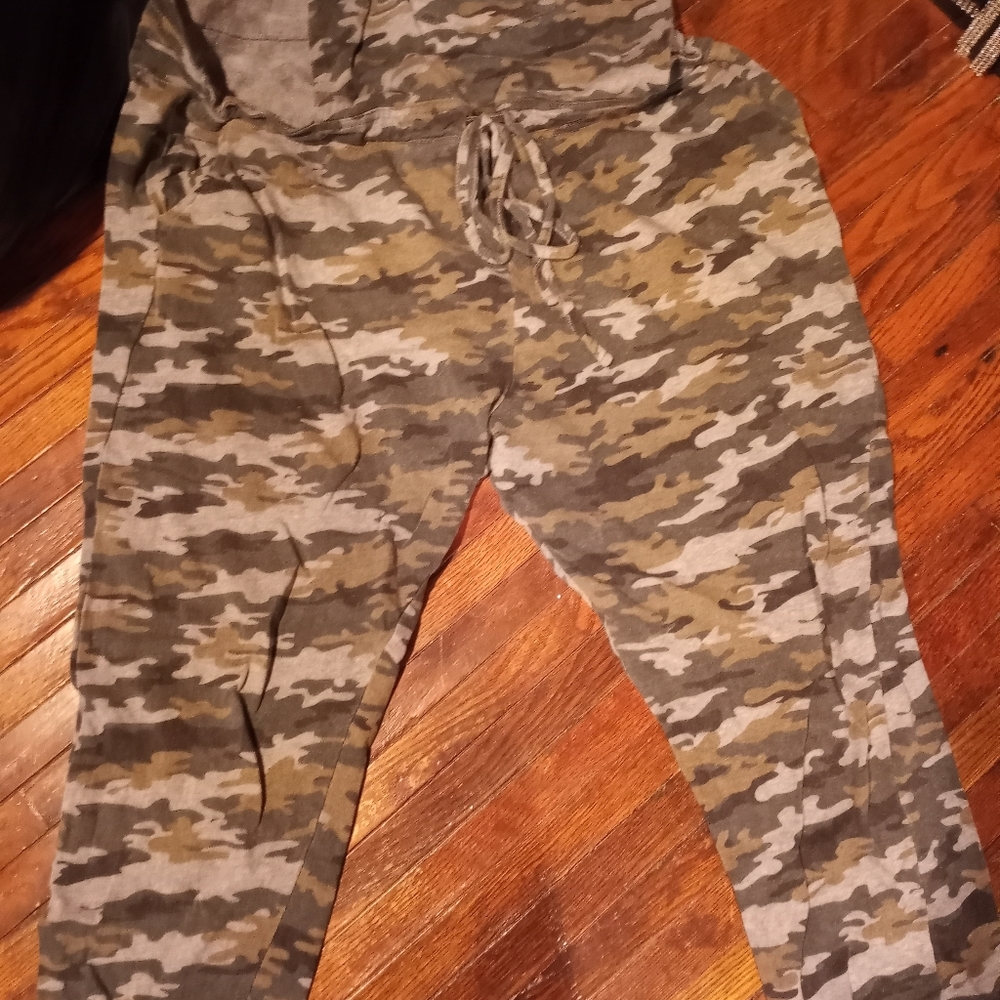 Top - Picture 2 of 13